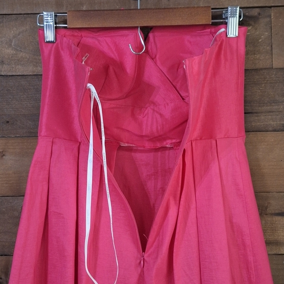 Calvin Klein Strapless Fit & Flare Cocktail DressSize 2 - Picture 5 of 7